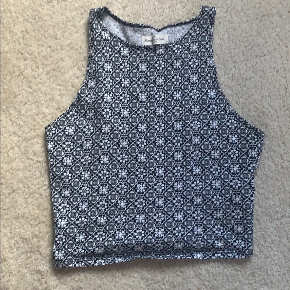 Summer crop top size small